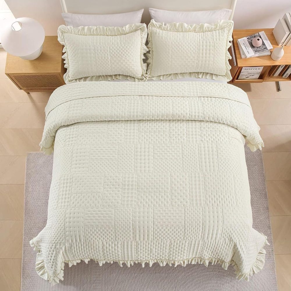 DJY Beige Queen Set Ruffled Quilt Set 3 Pieces Ultrasonic Quilt with Classic Patchwork Pattern Soft Microfiber Reversible Bedspread All Seasons Bedding Set (Queen Beige 96"x90") - Image 3